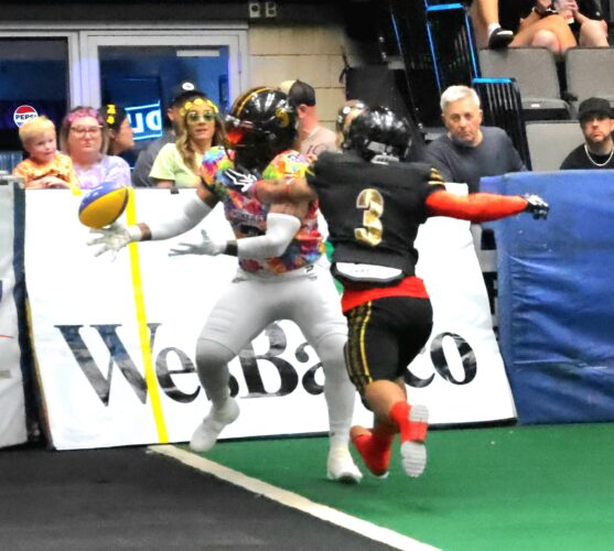 Wheeling Miners Roll By Pittsburgh Outlaws, 62-6